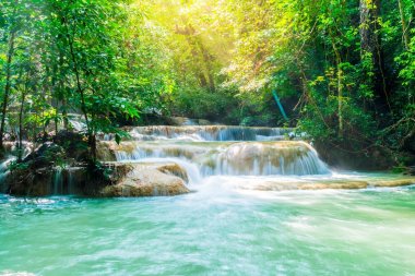Erawan şelale, Erawan Milli Parkı Thaila içinde Kanchanaburi itibariyle