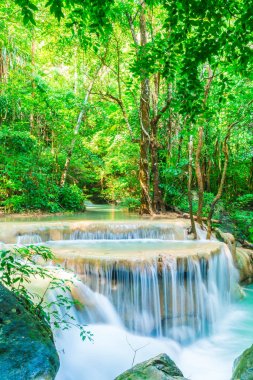 Erawan şelale, Erawan Milli Parkı Thaila içinde Kanchanaburi itibariyle