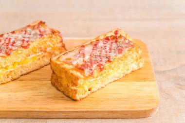 croque monsieur bacon ans egg sandwich