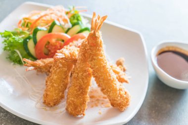 kızarmış karides tonkatsu sos ile