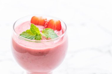 çilek smoothies milkshake