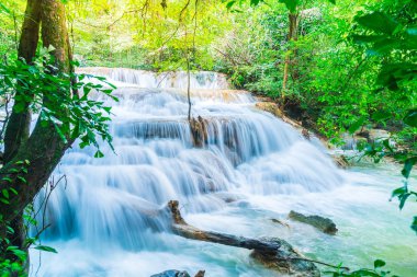 Erawan şelale, Erawan Milli Parkı Thaila içinde Kanchanaburi itibariyle