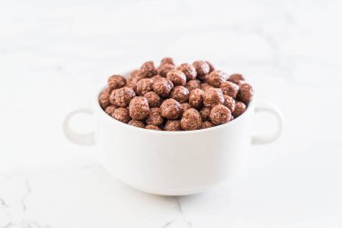 Çikolatalı gevrek kase