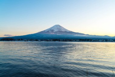 Dağ Fuji San Kawaguchiko Gölü.