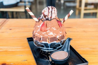 çikolata buz tıraş (bingsu)