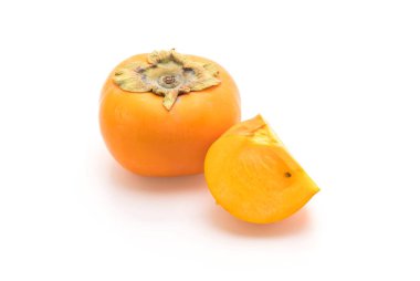 Beyaz arkaplanda taze hurma