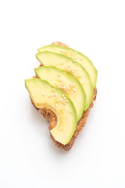 Avokado kruvasan sandviç