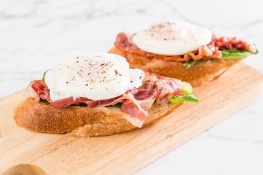 yumurta benedict gemide