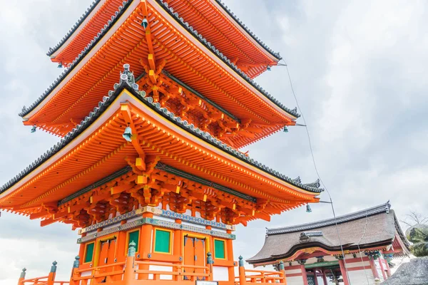 Kiyomizu-dera Tapınağı güzel mimari Kyoto,.