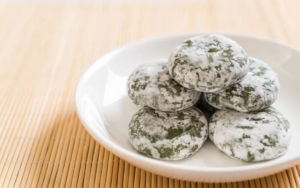 Green tea mochi with red bean — Stock Photo, Image