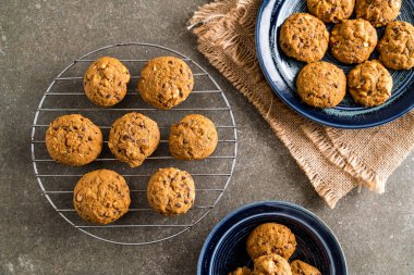 çikolata ve kaşu fındık tanımlama bilgileri