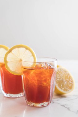 Limonlu buzlu çay