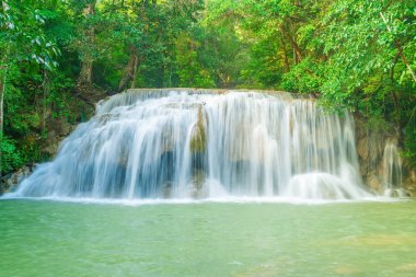 Erawan şelale, Erawan Milli Parkı Thaila içinde Kanchanaburi itibariyle