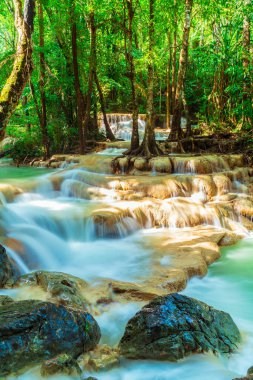 Erawan şelale, Erawan Milli Parkı Thaila içinde Kanchanaburi itibariyle