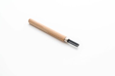 Beyaz arka plan üzerinde düz, gravür, yuvarlak ve üçgen bıçak