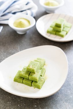 yumuşak çikolata yeşil çay 