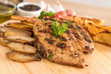 Sebzeli ızgara tavuk biftek 