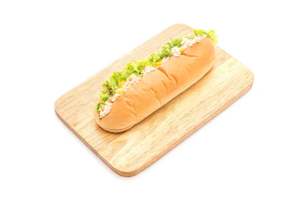 Tonijn veldsla hotdog — Stockfoto