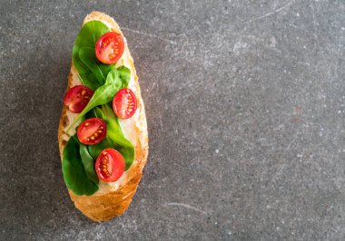 roka ve domates ekmek 