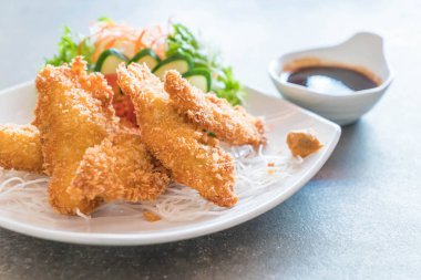 Kızarmış Balık tonkatsu sos ile