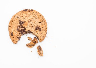 Koyu çikolata parçaları ile tanımlama