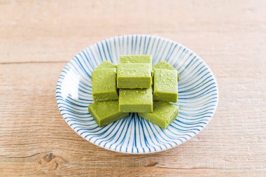 yumuşak çikolata yeşil çay 