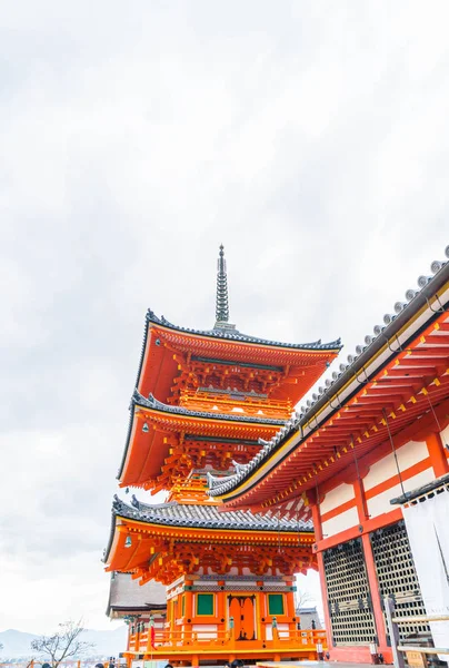 Prachtige architectuur in de tempel Kiyomizu-dera Kyoto,. — Stockfoto