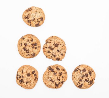 Koyu çikolata parçaları ile tanımlama