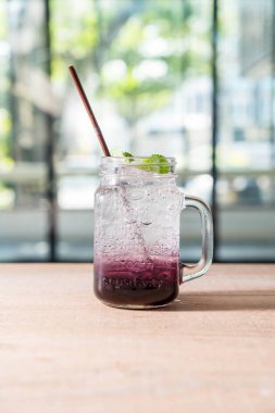 üzüm meyve soda kavanoz