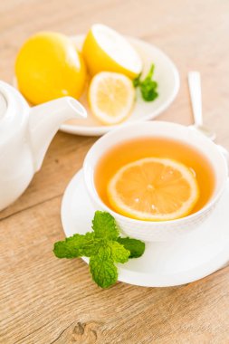 sıcak limonlu çay