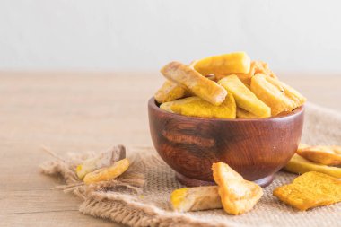 meyve yongaları karıştırın