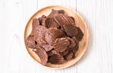 patates cipsi çikolata ile