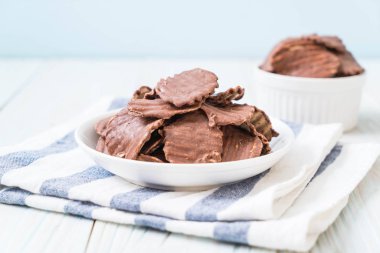 patates cipsi çikolata ile