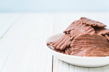 patates cipsi çikolata ile