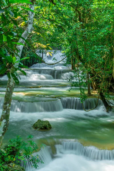 Huay Mae Kamin Waterfall, Kanchanaburi Tayland