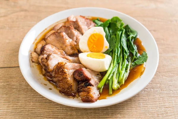 Demlenmiş Domuz bacak 