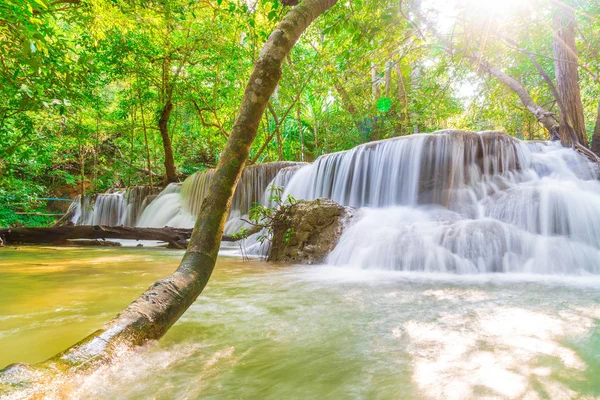 Huay Mae Kamin Waterfall, Kanchanaburi Tayland