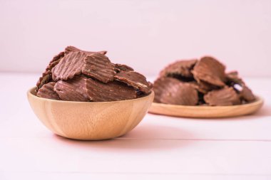 patates cipsi çikolata ile