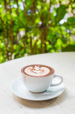 Sıcak çikolata kupası.