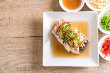 soya sosu Snapper balık buğulama