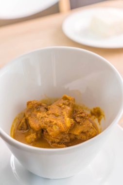 Köri Domuz kemikleri