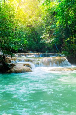 Erawan şelale, Erawan Milli Parkı Thaila içinde Kanchanaburi itibariyle