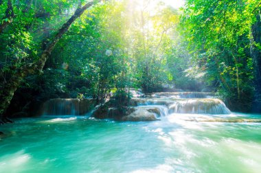 Erawan şelale, Erawan Milli Parkı Thaila içinde Kanchanaburi itibariyle