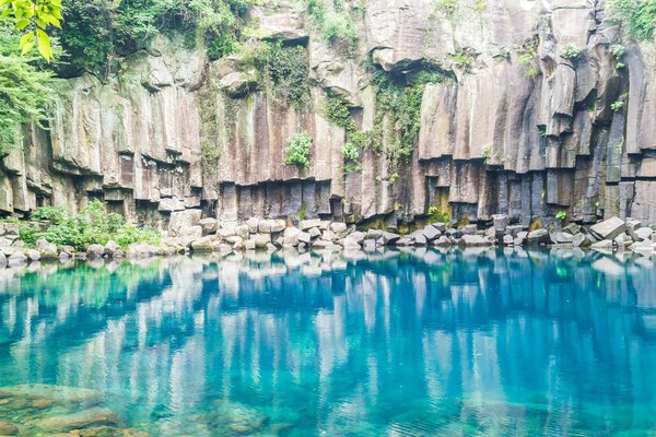 cheonjeyeon waterfalls in Jeju Isaland