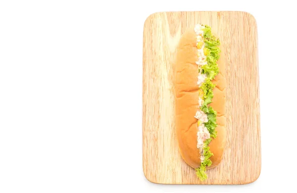 Tonijn veldsla hotdog — Stockfoto