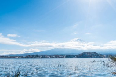 Dağ Fuji San Kawaguchiko Gölü.