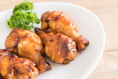 Barbekü tavuk kanadı