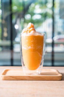 Tay süt çay milkshake karışımı