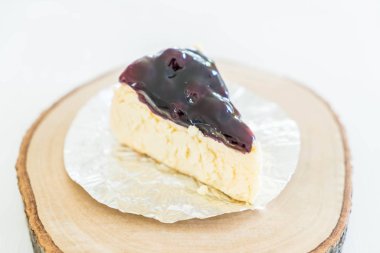 yaban mersini peynirli kek