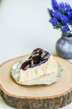 yaban mersini peynirli kek